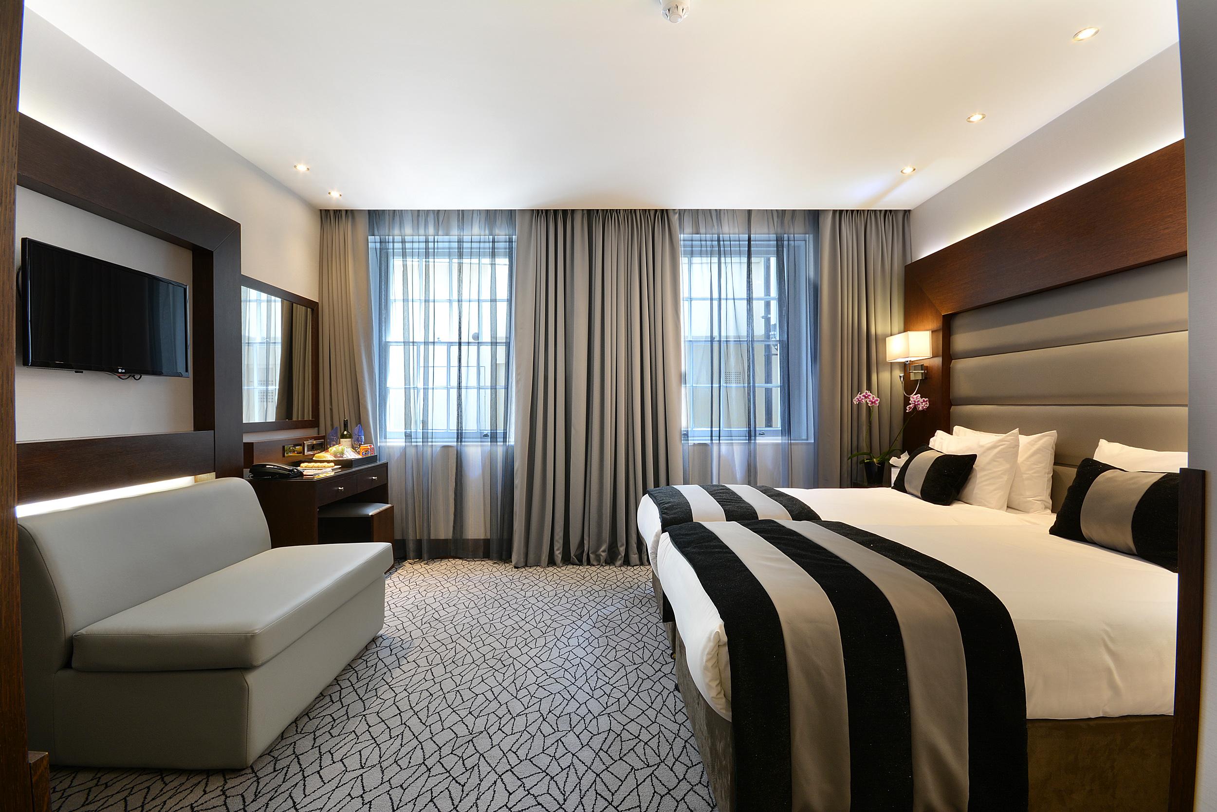 Park Grand London Lancaster Gate Ξενοδοχείο Δωμάτιο φωτογραφία A room at the hotel