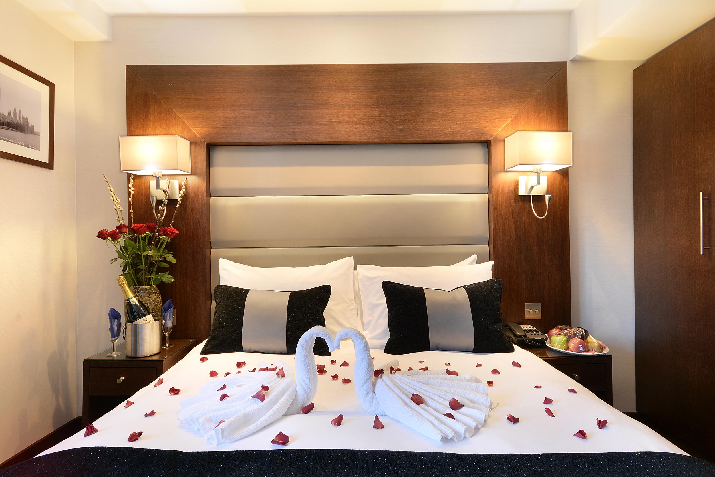Park Grand London Lancaster Gate Ξενοδοχείο Εξωτερικό φωτογραφία A bedroom at the hotel