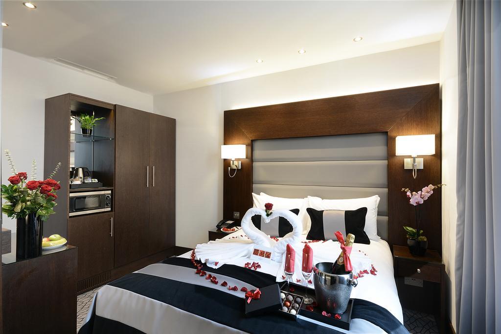 Park Grand London Lancaster Gate Ξενοδοχείο Εξωτερικό φωτογραφία A bedroom at the hotel