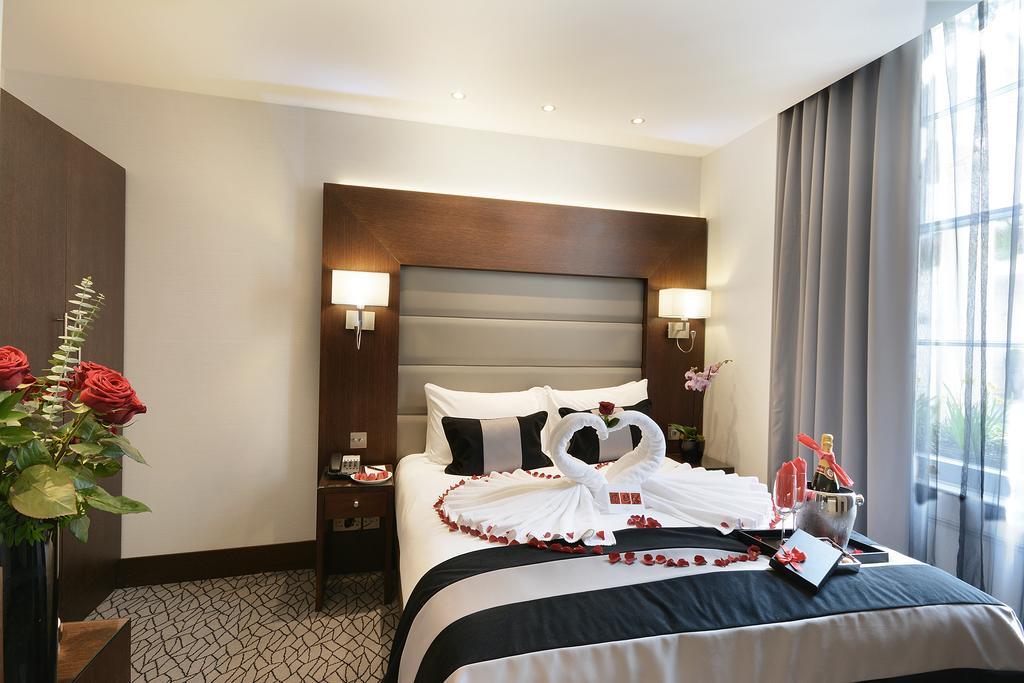 Park Grand London Lancaster Gate Ξενοδοχείο Εξωτερικό φωτογραφία A bedroom at the hotel
