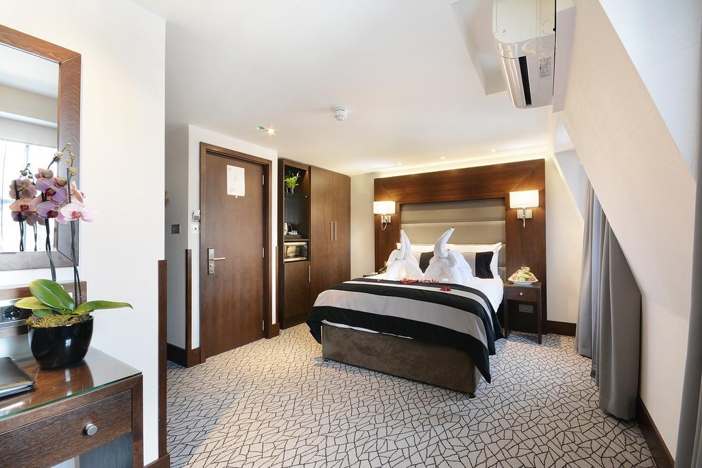 Park Grand London Lancaster Gate Ξενοδοχείο Εξωτερικό φωτογραφία A room at the hotel