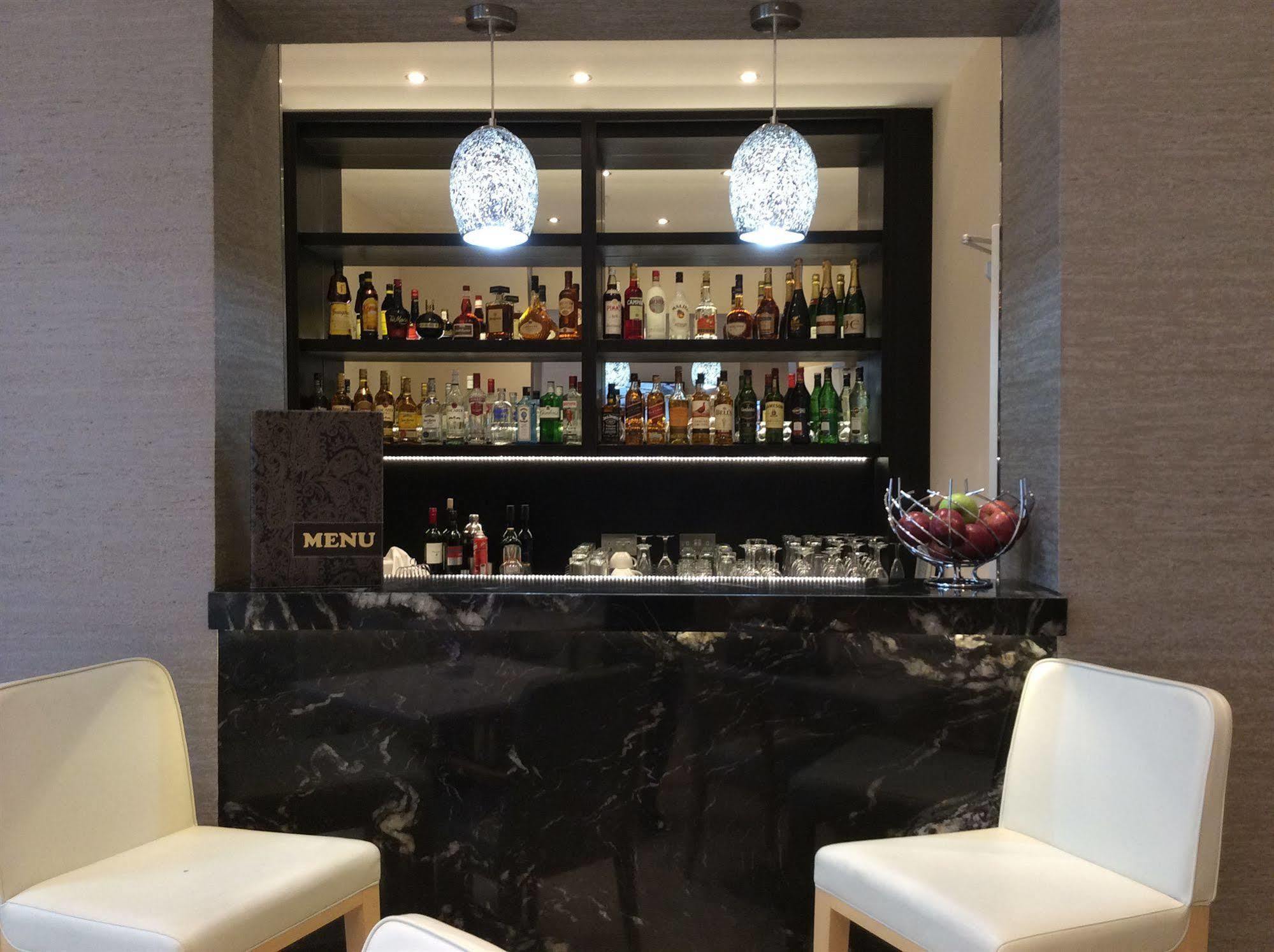 Park Grand London Lancaster Gate Ξενοδοχείο Εξωτερικό φωτογραφία The bar at the 2012 London Olympics